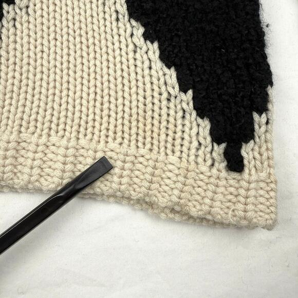 Khaite Valerie Argyle Cashmere Sweater Deep V-Neck Cream Black Oversized Cozy M - Picture 9 of 14